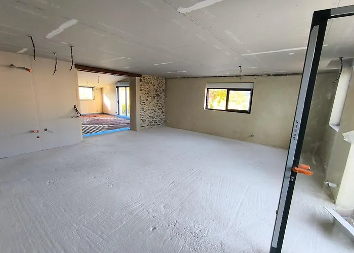 Beausejour فيلة *